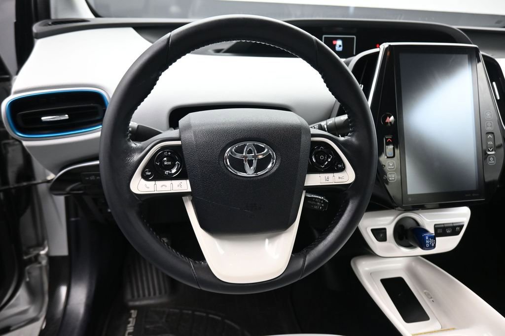 Used 2017 Toyota Prius Prime Premium FWD image 14