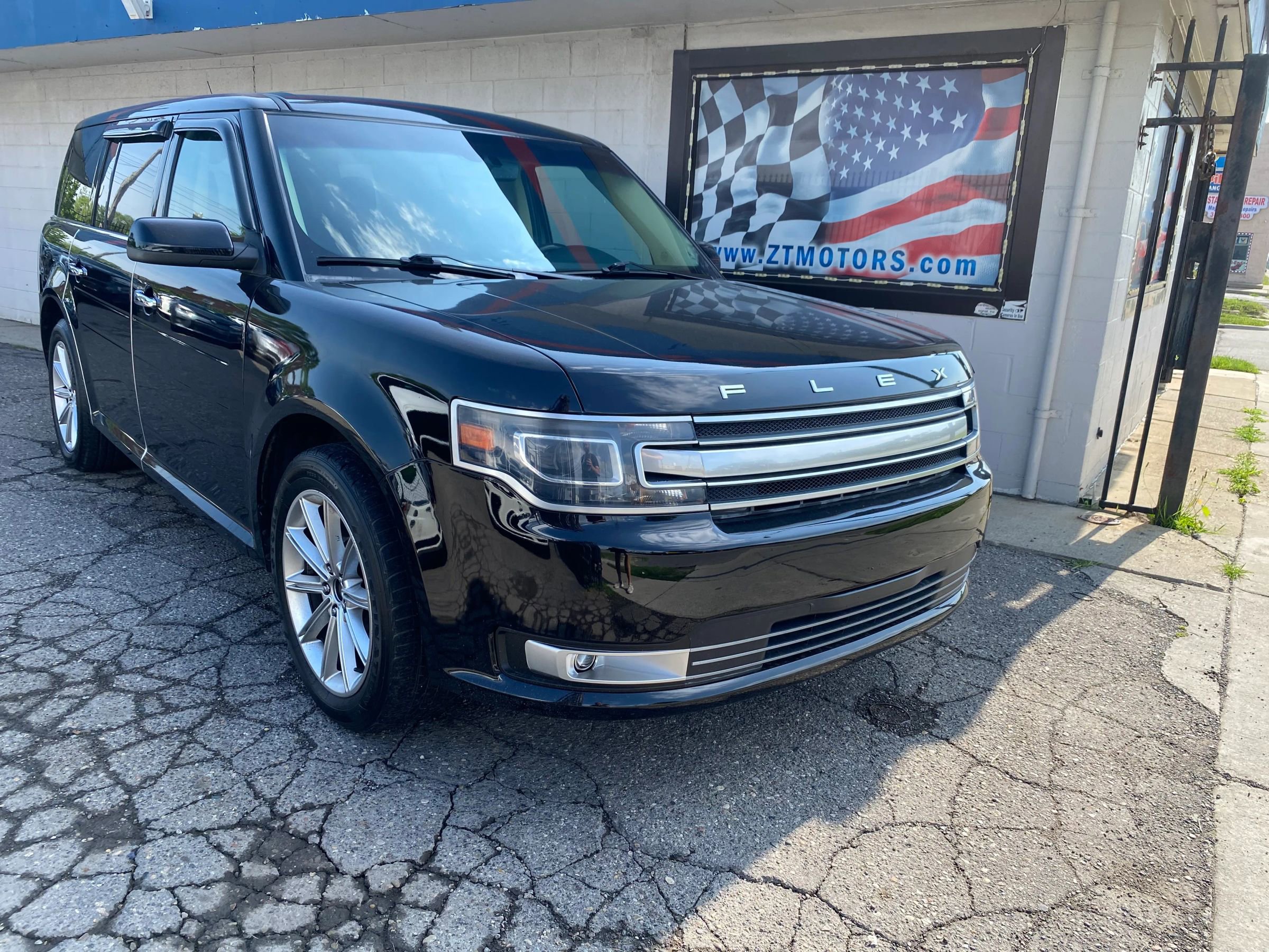 Used 2019 Ford Flex Limited image 1
