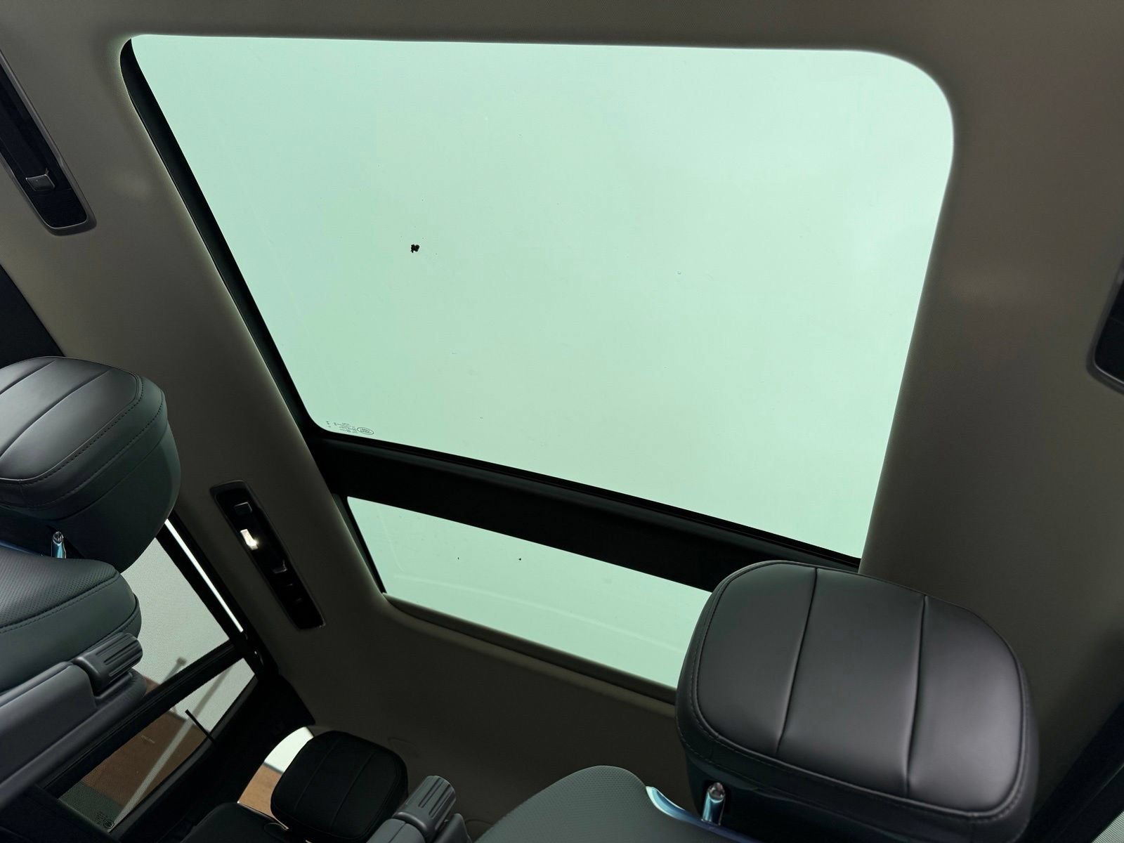 New 2026 Land Rover Range Rover SE AWD/4WD image 43