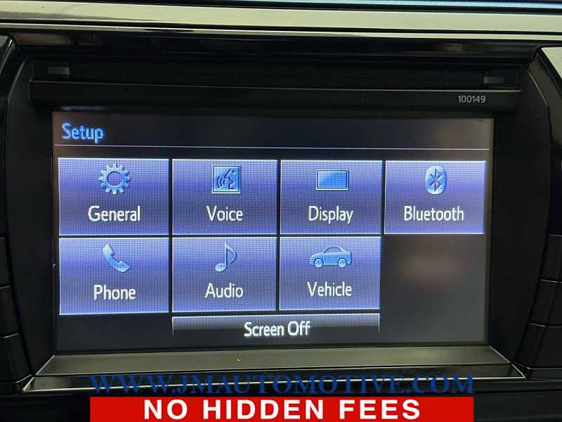 Used 2015 Toyota Corolla LE image 23