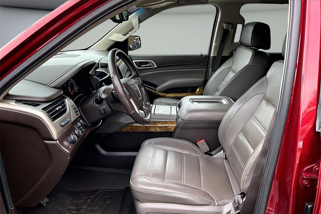 Used 2017 GMC Yukon Denali w/ Open Road Package image 21