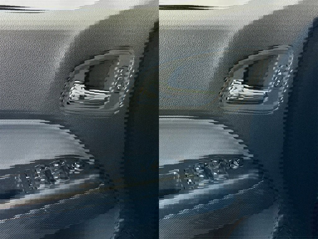 Certified 2021 Chevrolet Colorado Z71 w/ Safety Package image 12