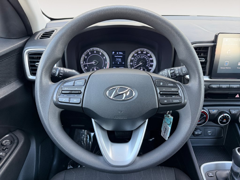 Used 2021 Hyundai Venue SE FWD image 23