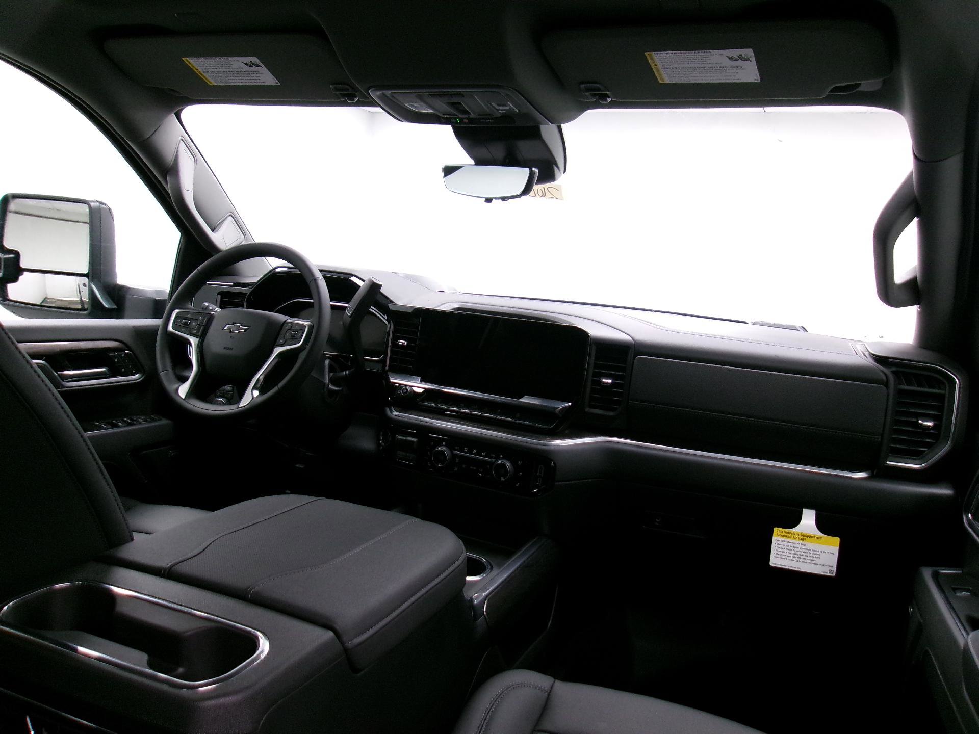 New 2026 Chevrolet Silverado 2500 LTZ w/ LTZ Plus Package AWD/4WD image 3