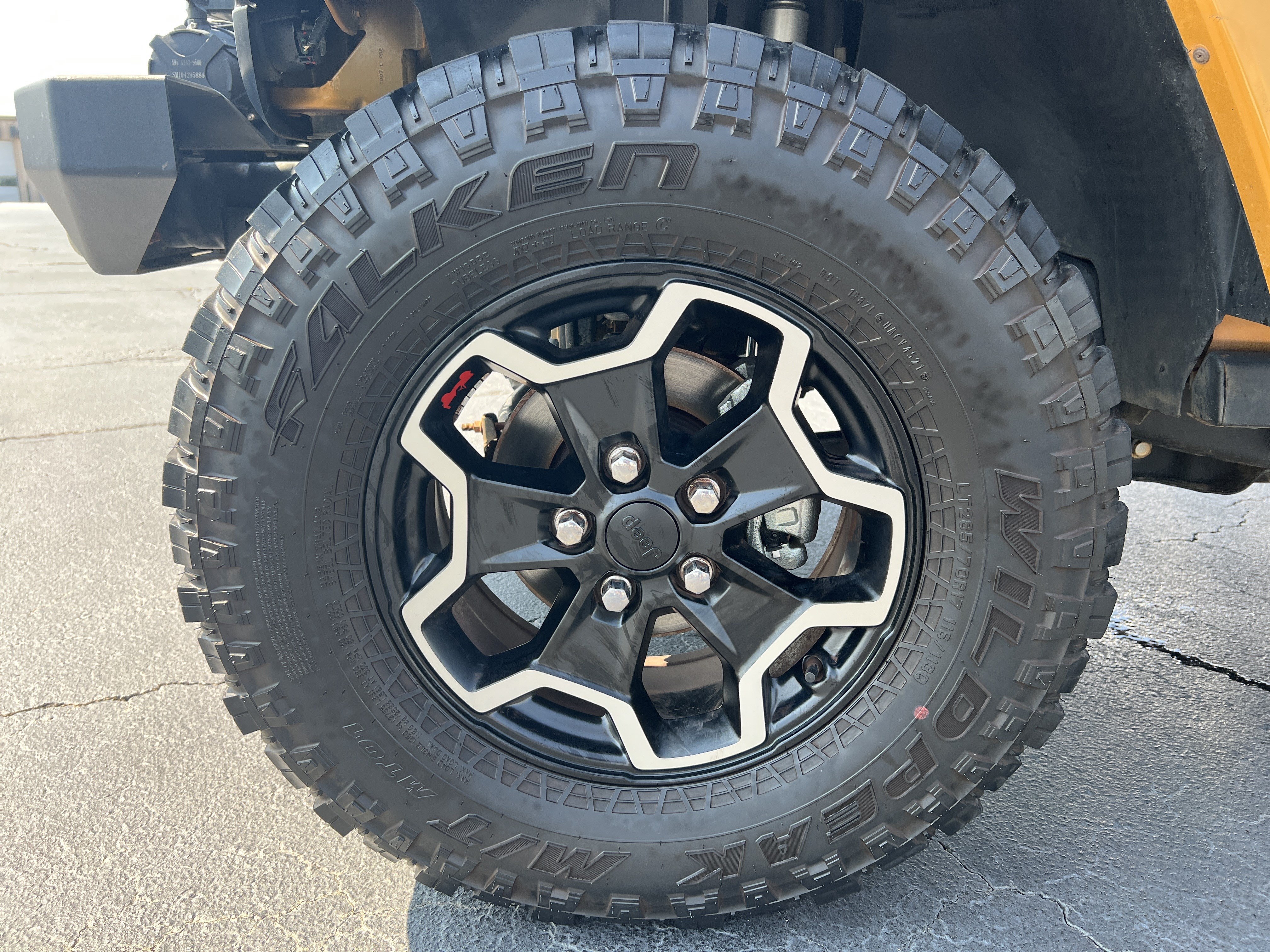 Used 2014 Jeep Wrangler Unlimited Sahara AWD/4WD image 11