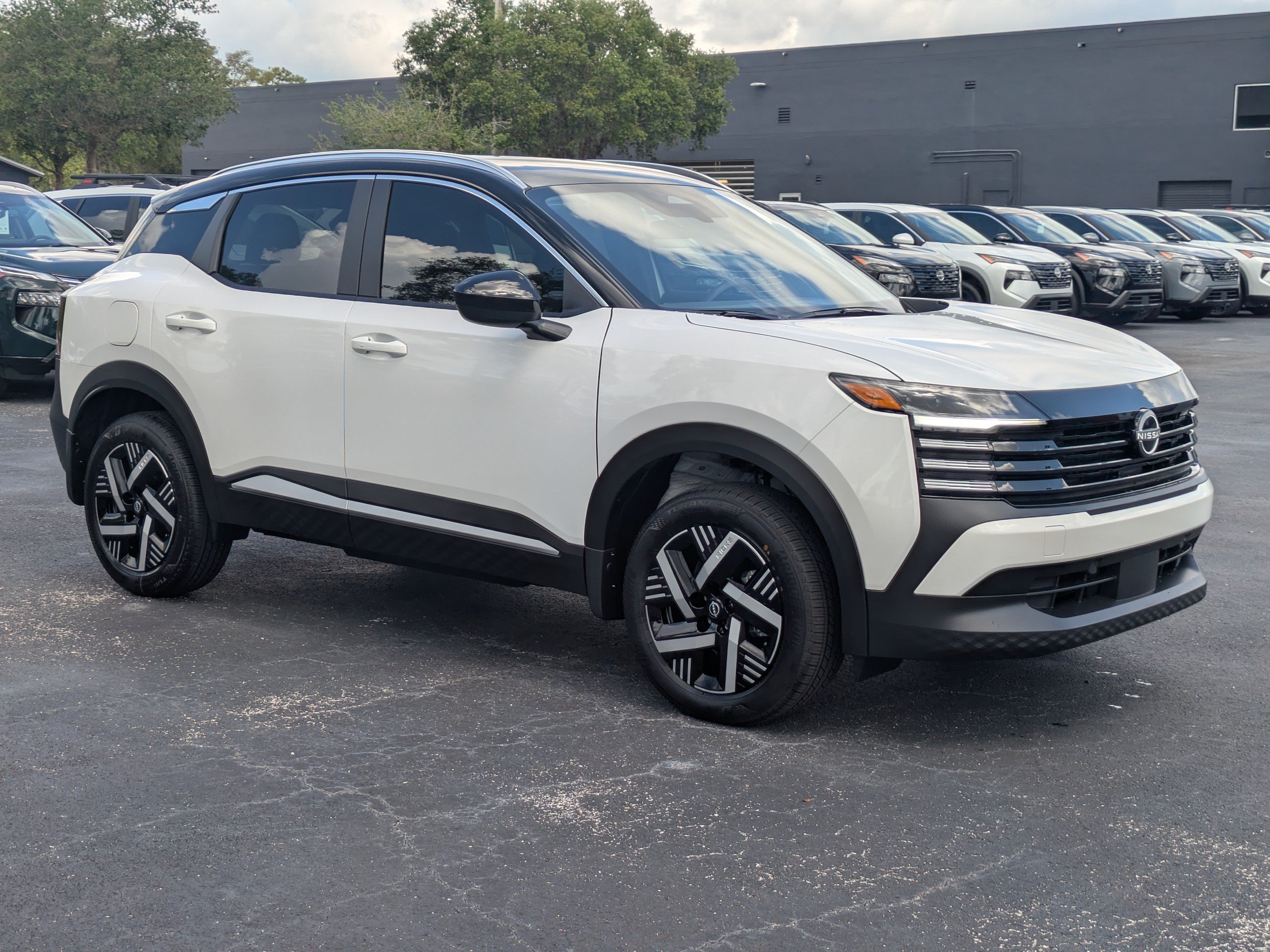 New 2026 Nissan Kicks SV FWD image 2