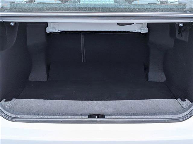 Used 2018 Toyota Camry LE FWD image 6