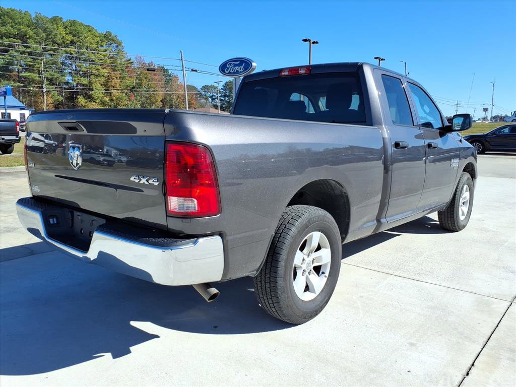 Used 2024 RAM 1500 Classic SLT image 5