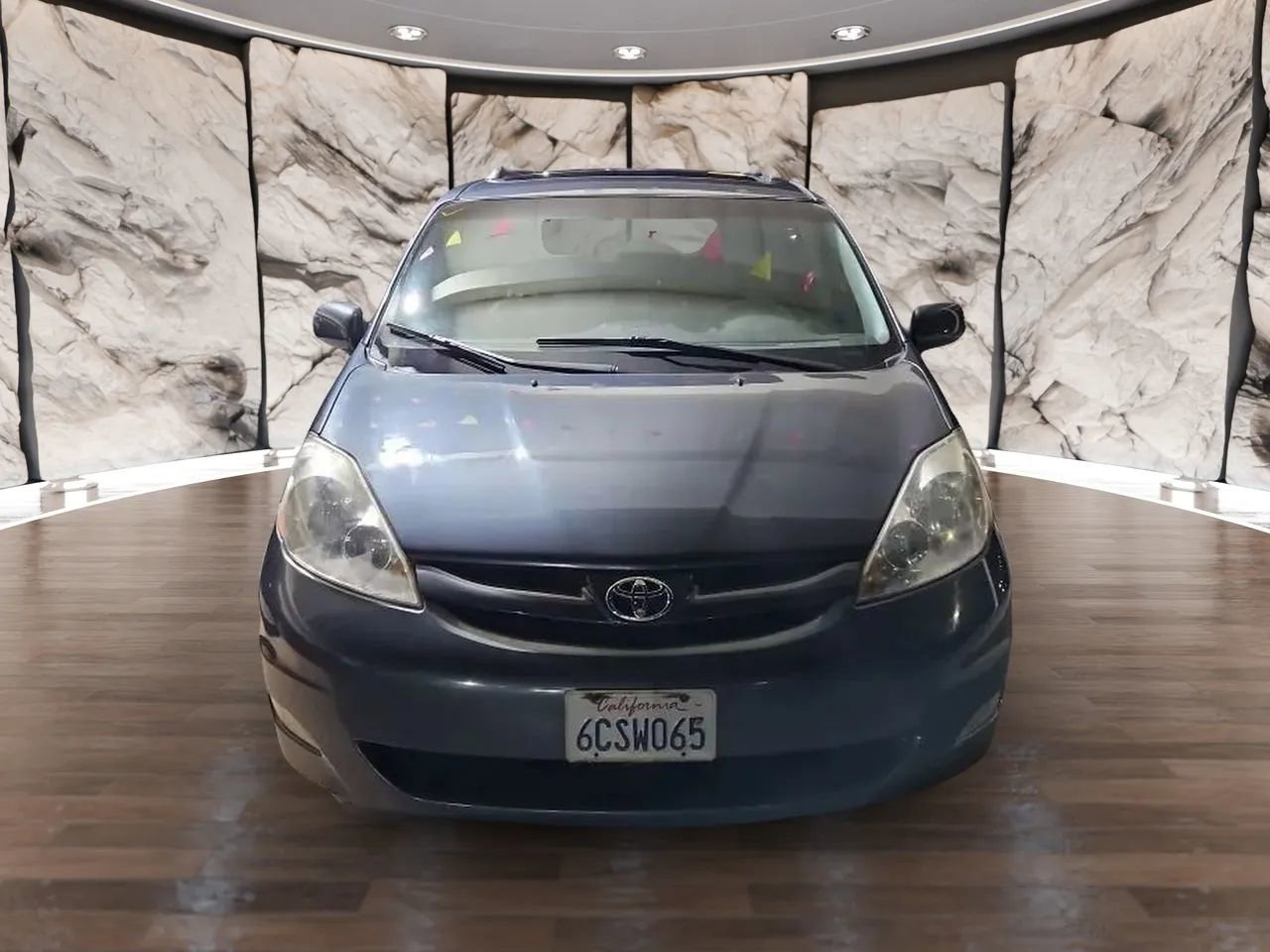 Used 2008 Toyota Sienna XLE Limited image 2