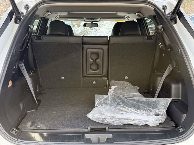 Used 2024 Mitsubishi Outlander SEL Black Edition image 11