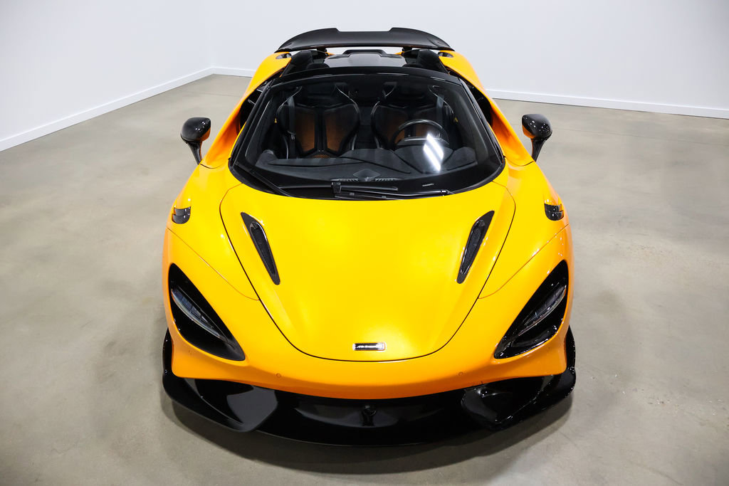 Used 2022 McLaren 765LT image 32
