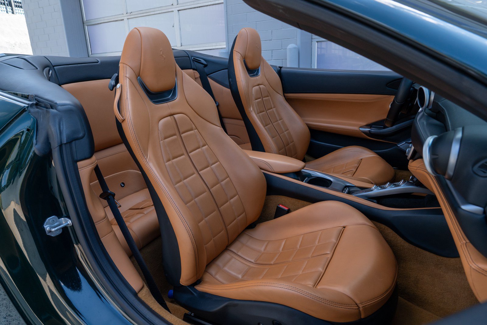 Used 2019 Ferrari Portofino RWD image 50