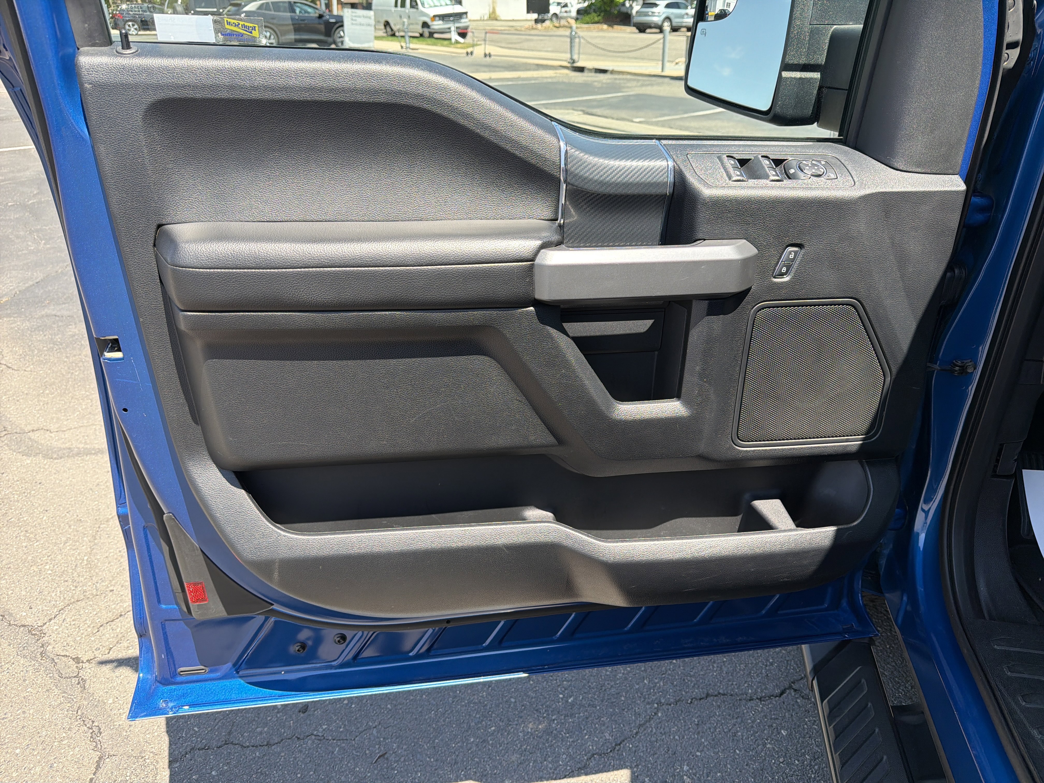 Used 2018 Ford F150 XLT w/ Equipment Group 302A Luxury AWD/4WD image 15