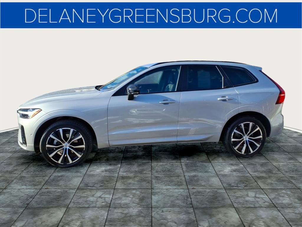 Used 2023 Volvo XC60 B5 Plus w/ Climate Package image 4