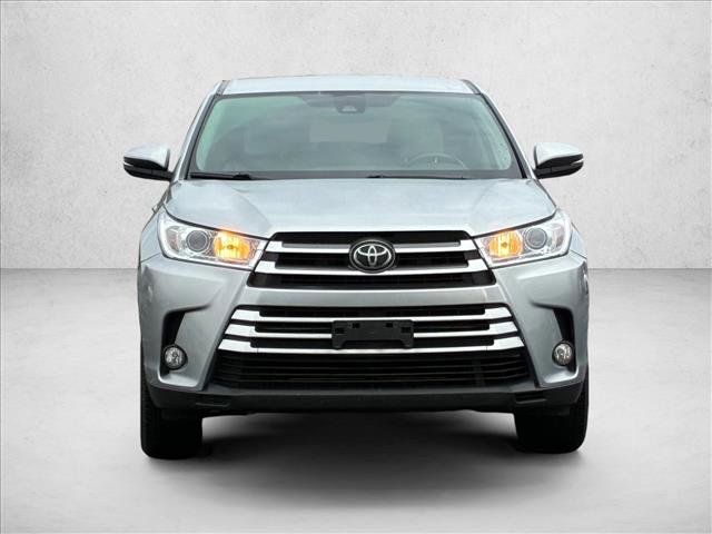 Used 2018 Toyota Highlander Plus image 2