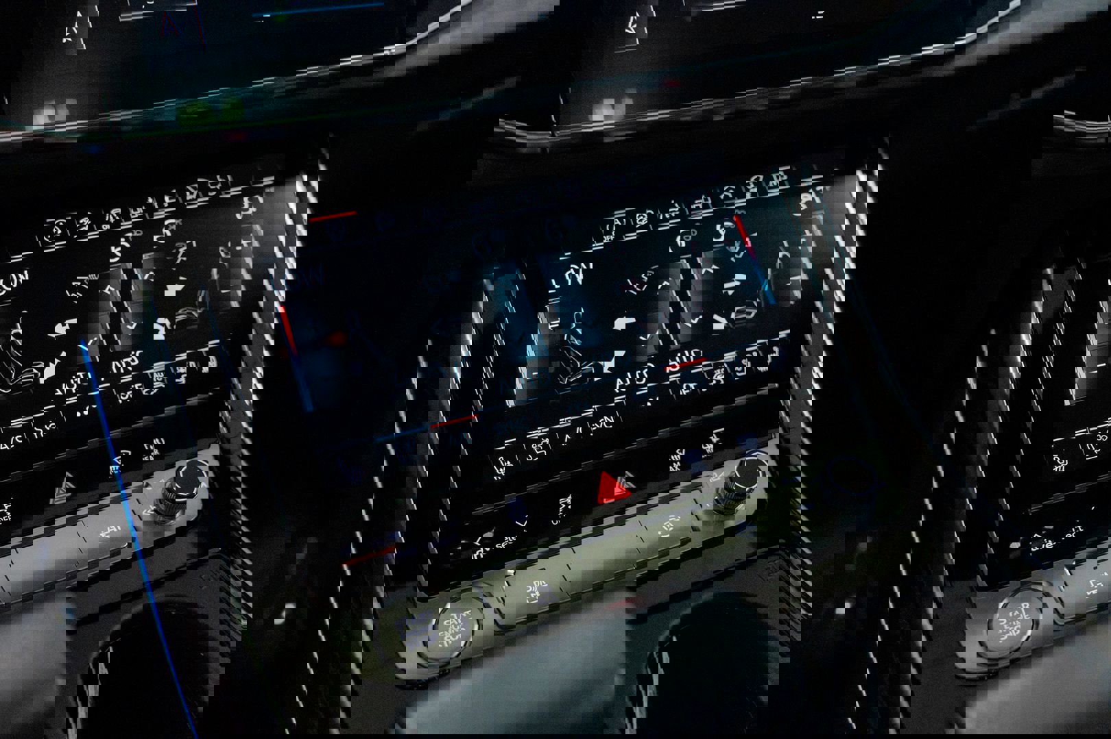 Used 2019 Audi Q8 Prestige w/ Towing Package image 42