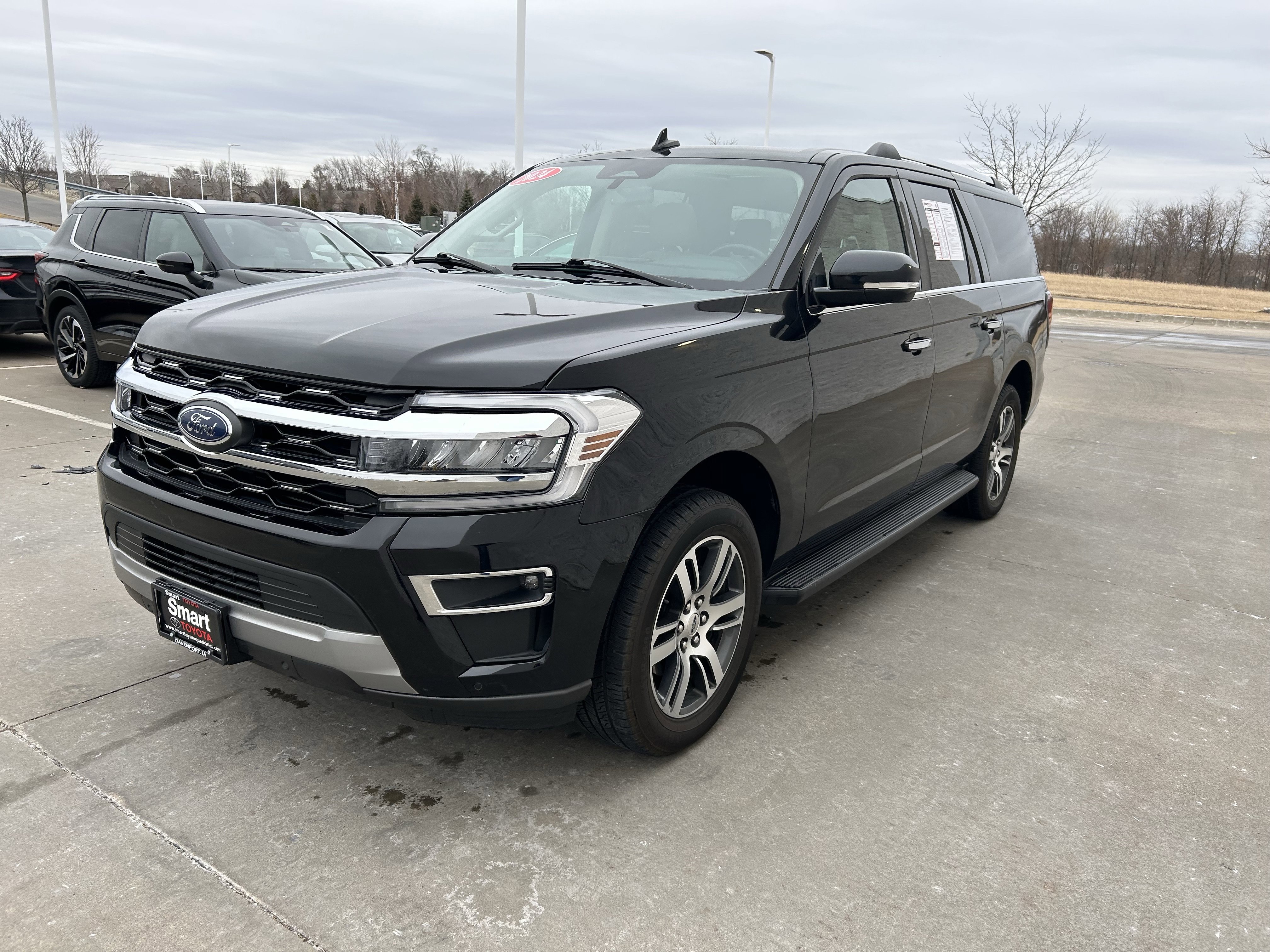 Used 2024 Ford Expedition Max Limited image 7