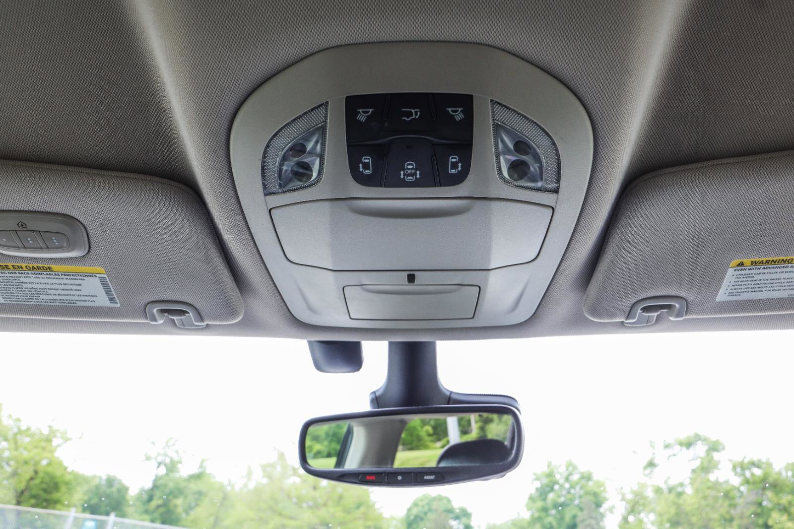 Used 2019 Chrysler Pacifica Touring-L w/ Advanced Safetytec Group FWD image 33