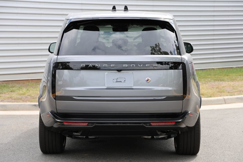 New 2027 Land Rover Range Rover SE AWD/4WD image 3
