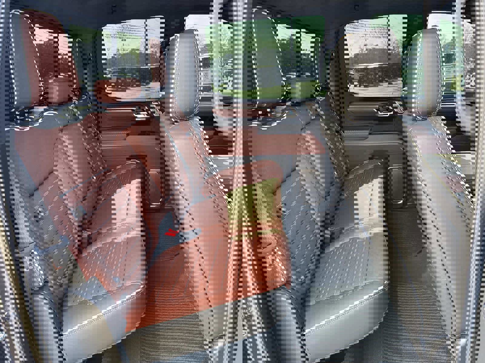 Used 2025 GMC Sierra 1500 Denali Ultimate image 17