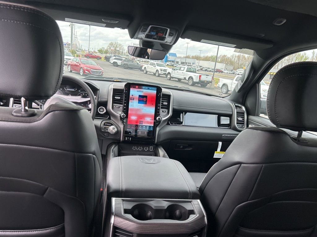 New 2026 RAM 1500 Laramie AWD/4WD image 18