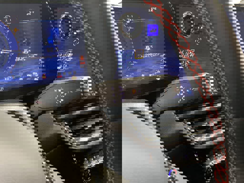 Used 2024 Chevrolet Equinox EV RS image 27