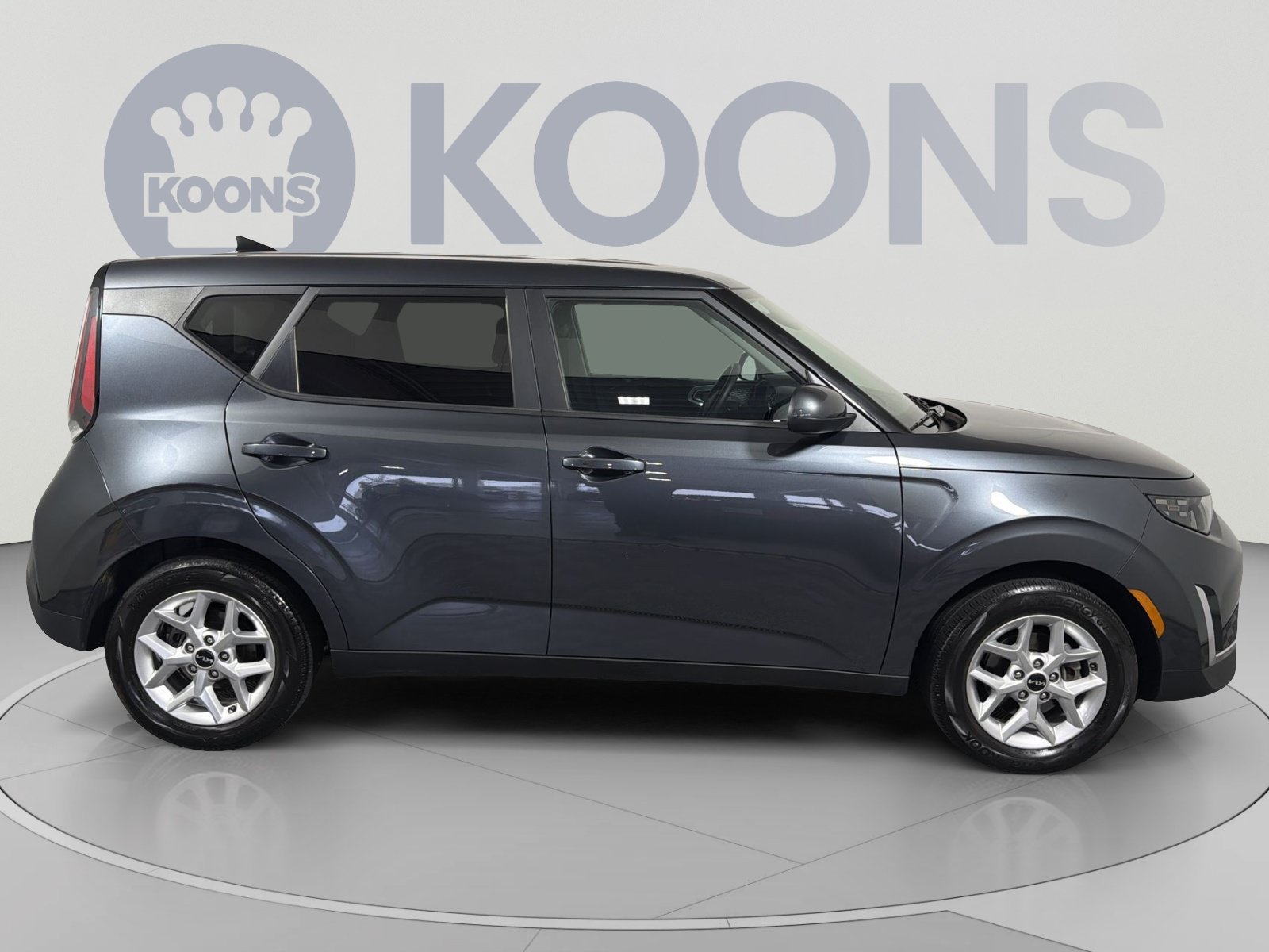 Used 2023 Kia Soul S FWD image 8