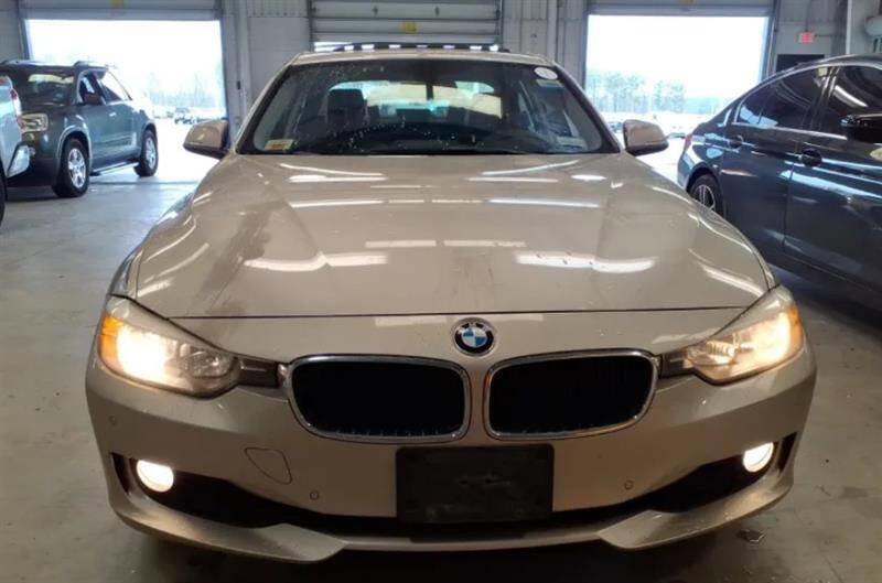 Used 2014 BMW 328i xDrive Sedan image 2