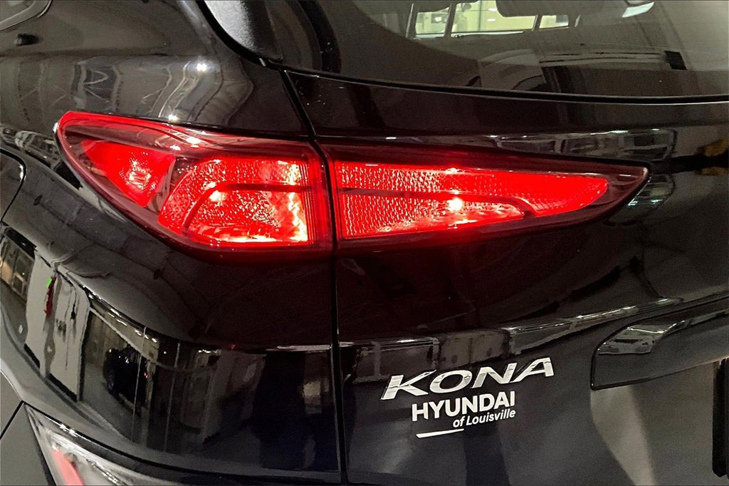 Used 2023 Hyundai Kona SE image 29