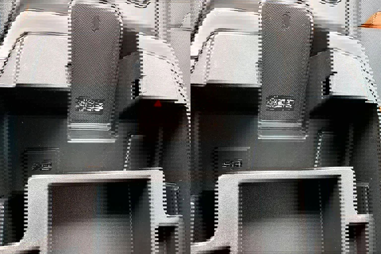 Used 2024 GMC Sierra 1500 AT4 w/ Technology Package image 36