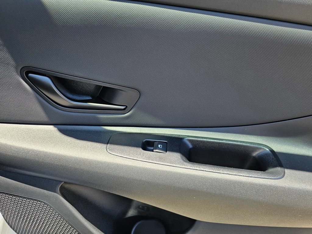 Certified 2026 Hyundai Elantra Sport FWD image 14