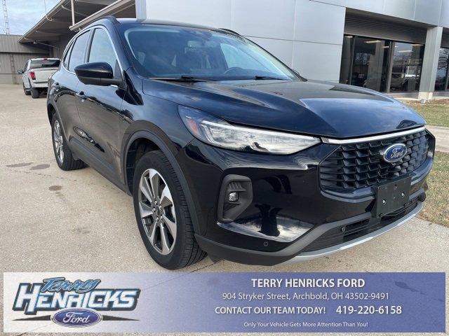 Used 2024 Ford Escape Platinum