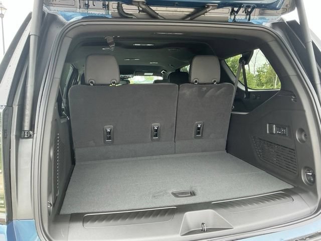 New 2026 Chevrolet Suburban LT w/ Comfort Package AWD/4WD image 11