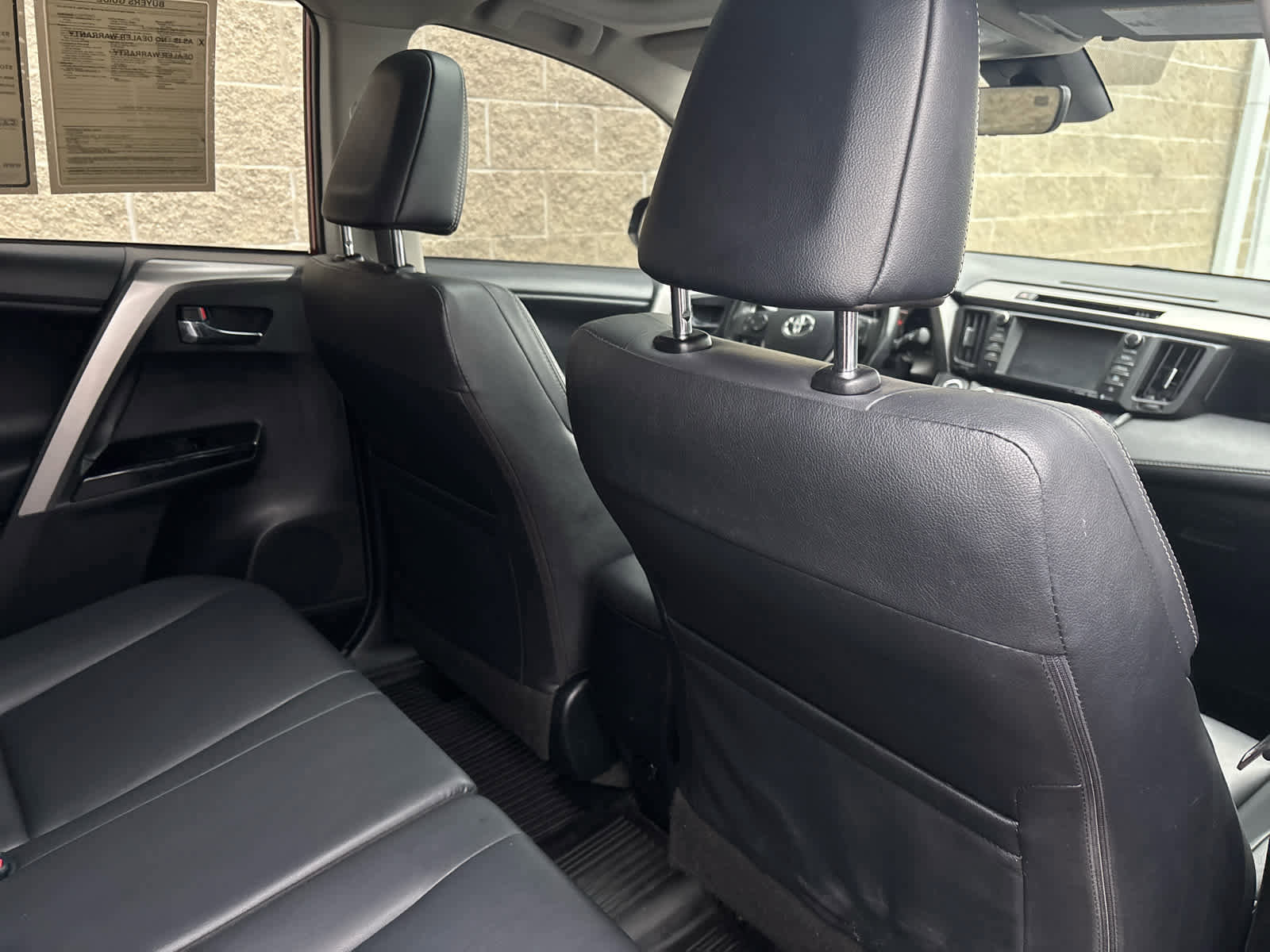 Used 2018 Toyota RAV4 Limited image 23