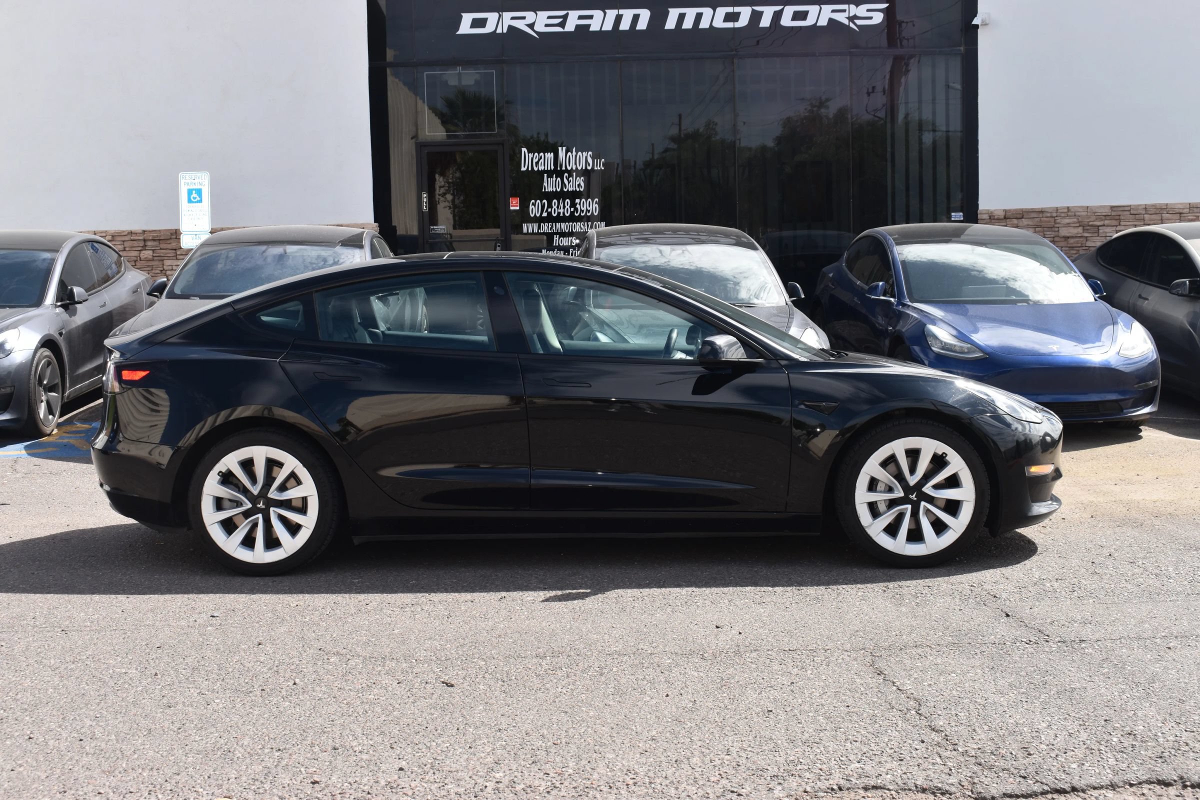 Used 2022 Tesla Model 3 RWD image 7
