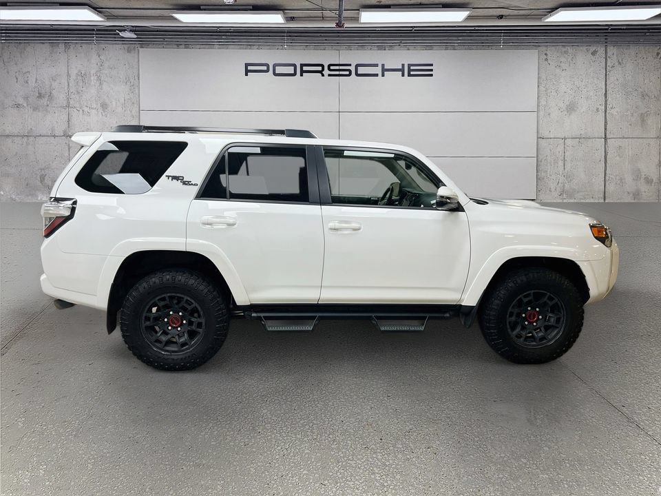 Used 2023 Toyota 4Runner TRD Off-Road Premium w/ Moonroof Package AWD/4WD image 8
