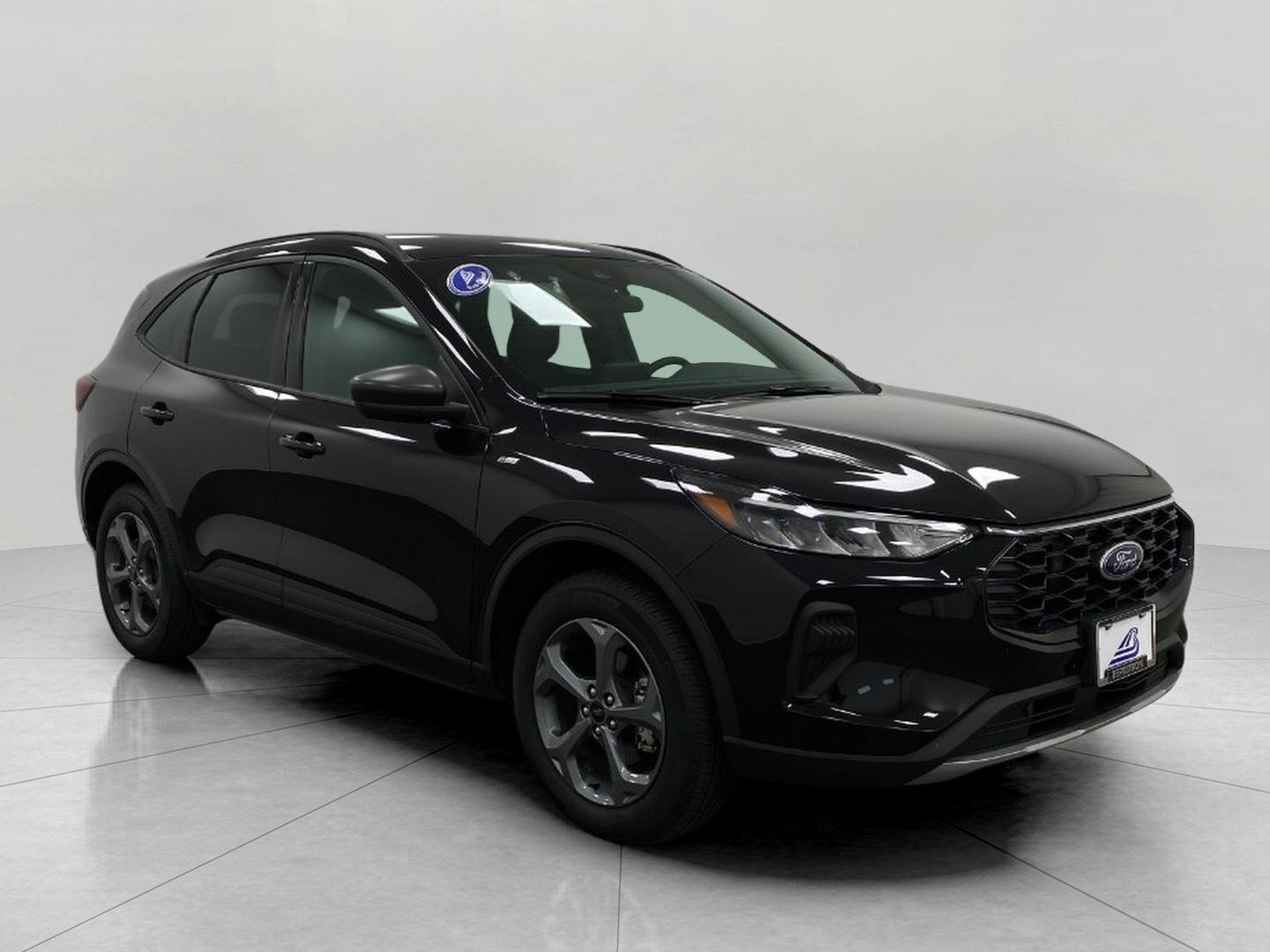 Used 2025 Ford Escape ST-Line AWD/4WD image 1
