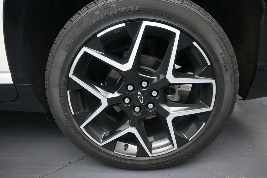 Used 2025 Chevrolet Traverse High Country FWD image 10