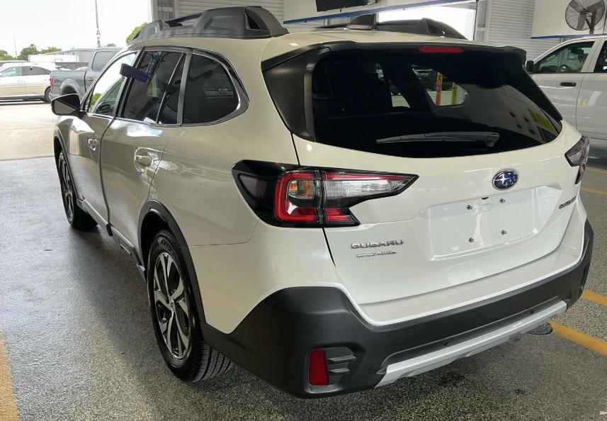 Used 2021 Subaru Outback Limited AWD/4WD image 5