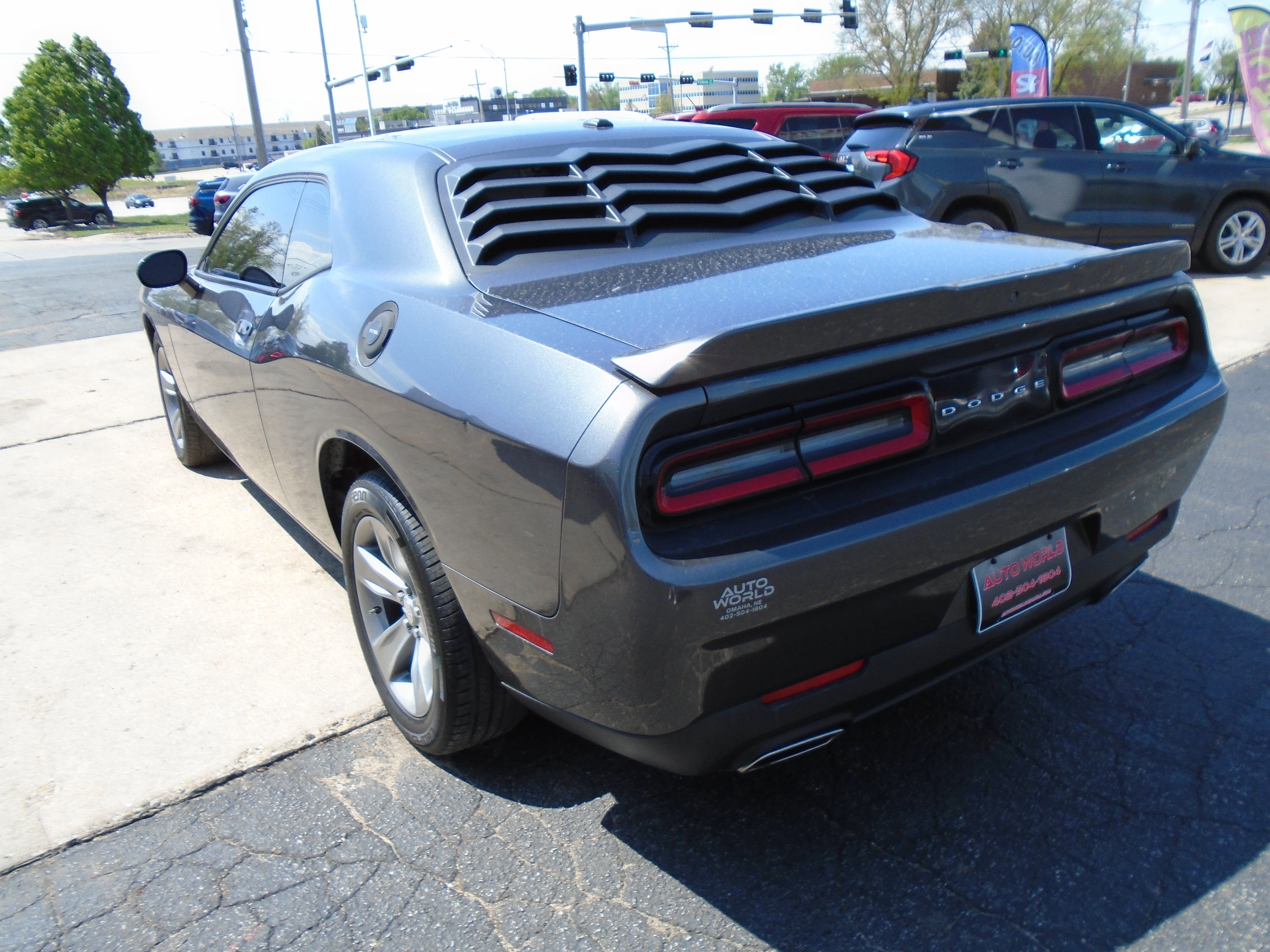 Used 2019 Dodge Challenger SXT w/ Cold Weather Group RWD image 4