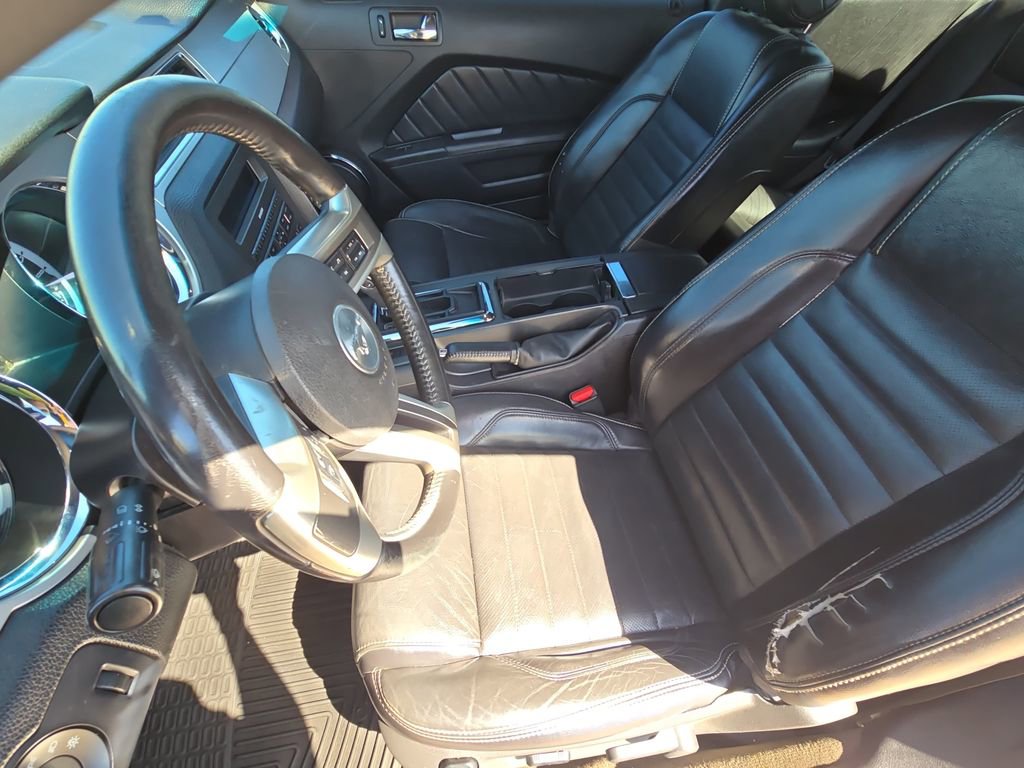 Used 2013 Ford Mustang Premium RWD image 14