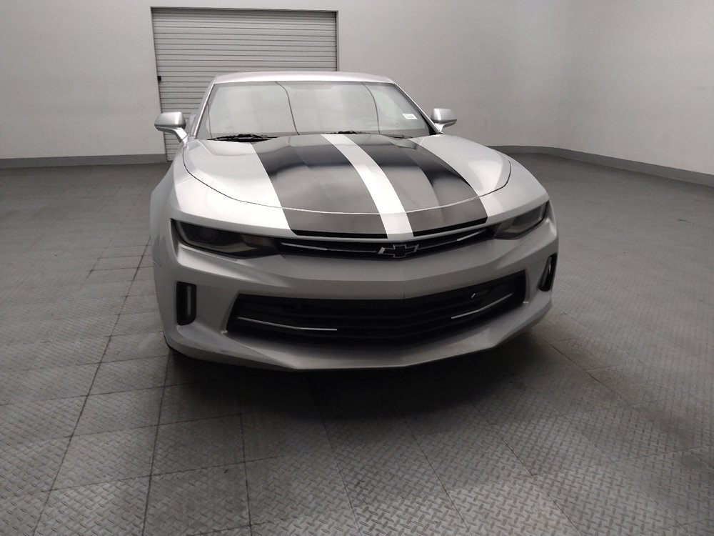 Used 2016 Chevrolet Camaro LT RWD image 14