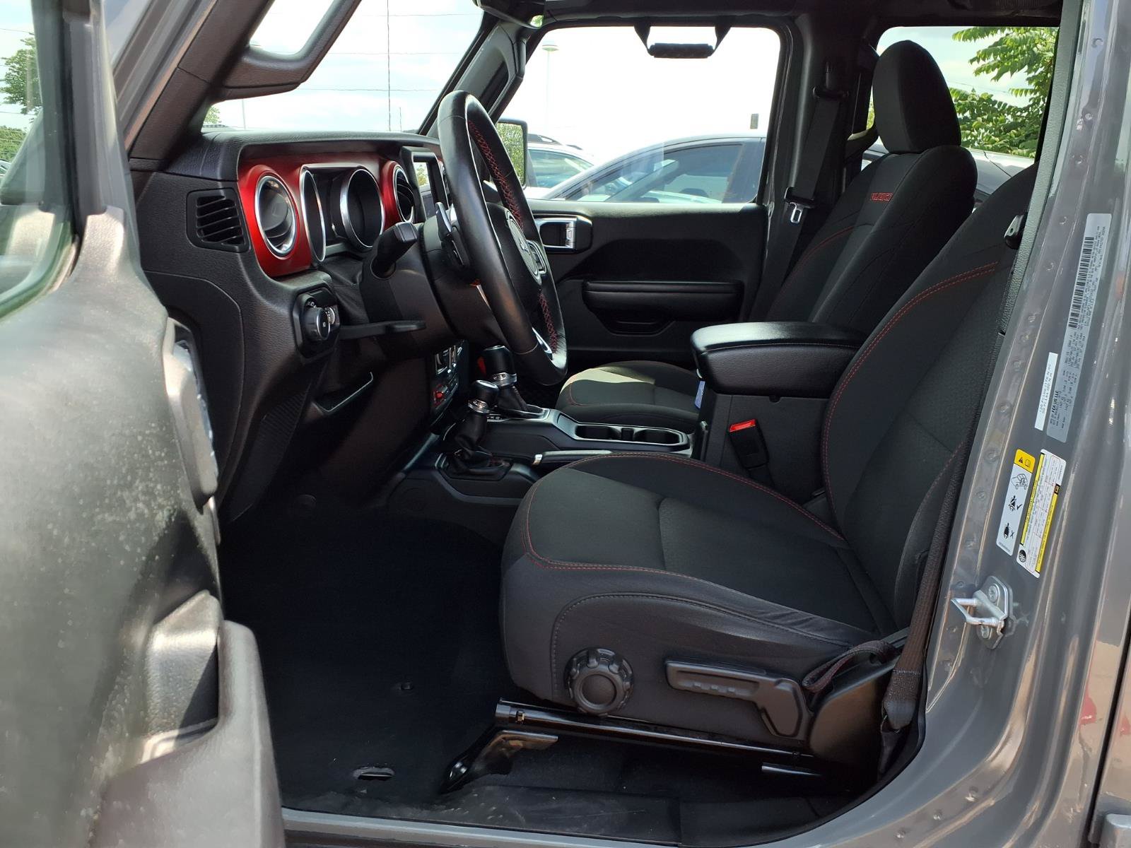 Used 2018 Jeep Wrangler Unlimited Rubicon AWD/4WD image 19