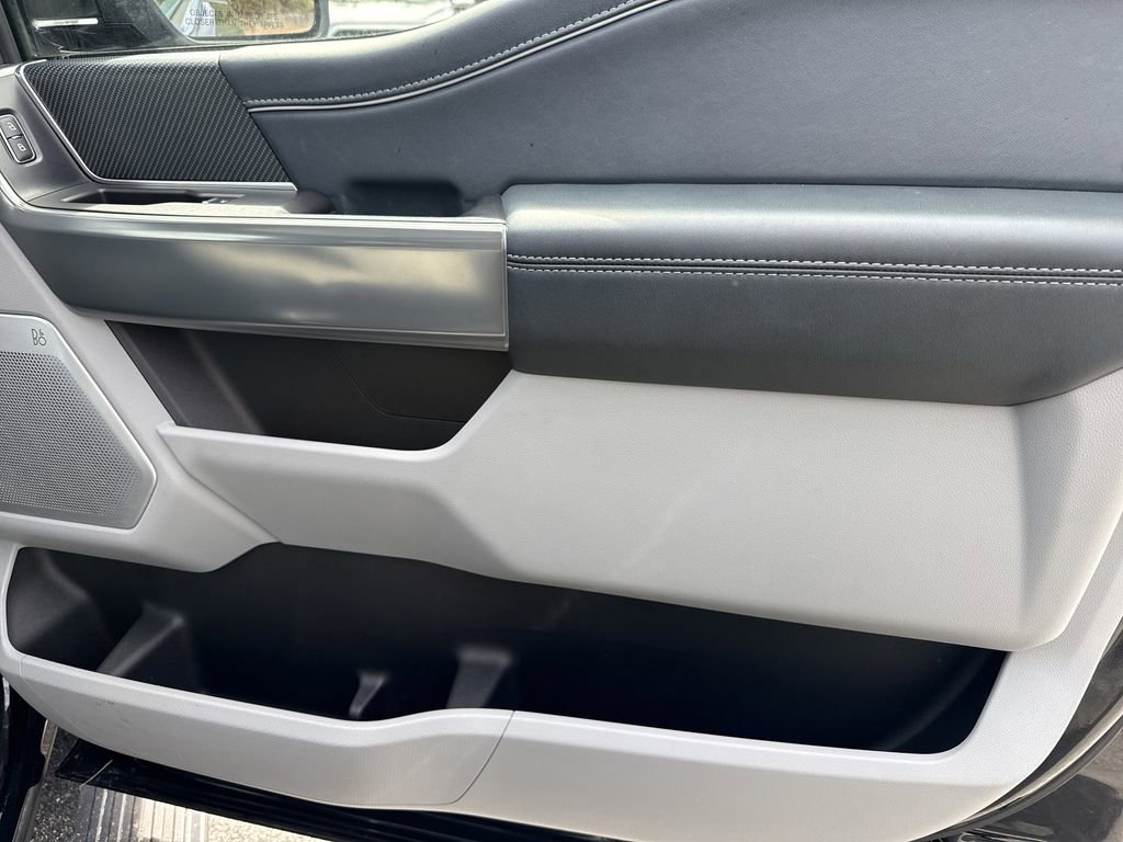 Used 2022 Ford F150 Limited image 14