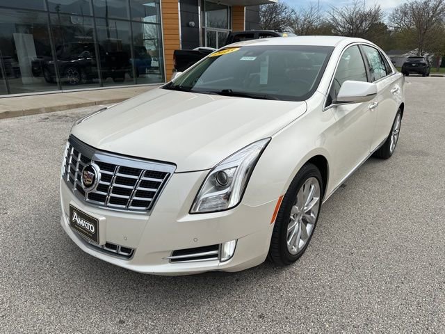Used 2013 Cadillac XTS Premium FWD image 2