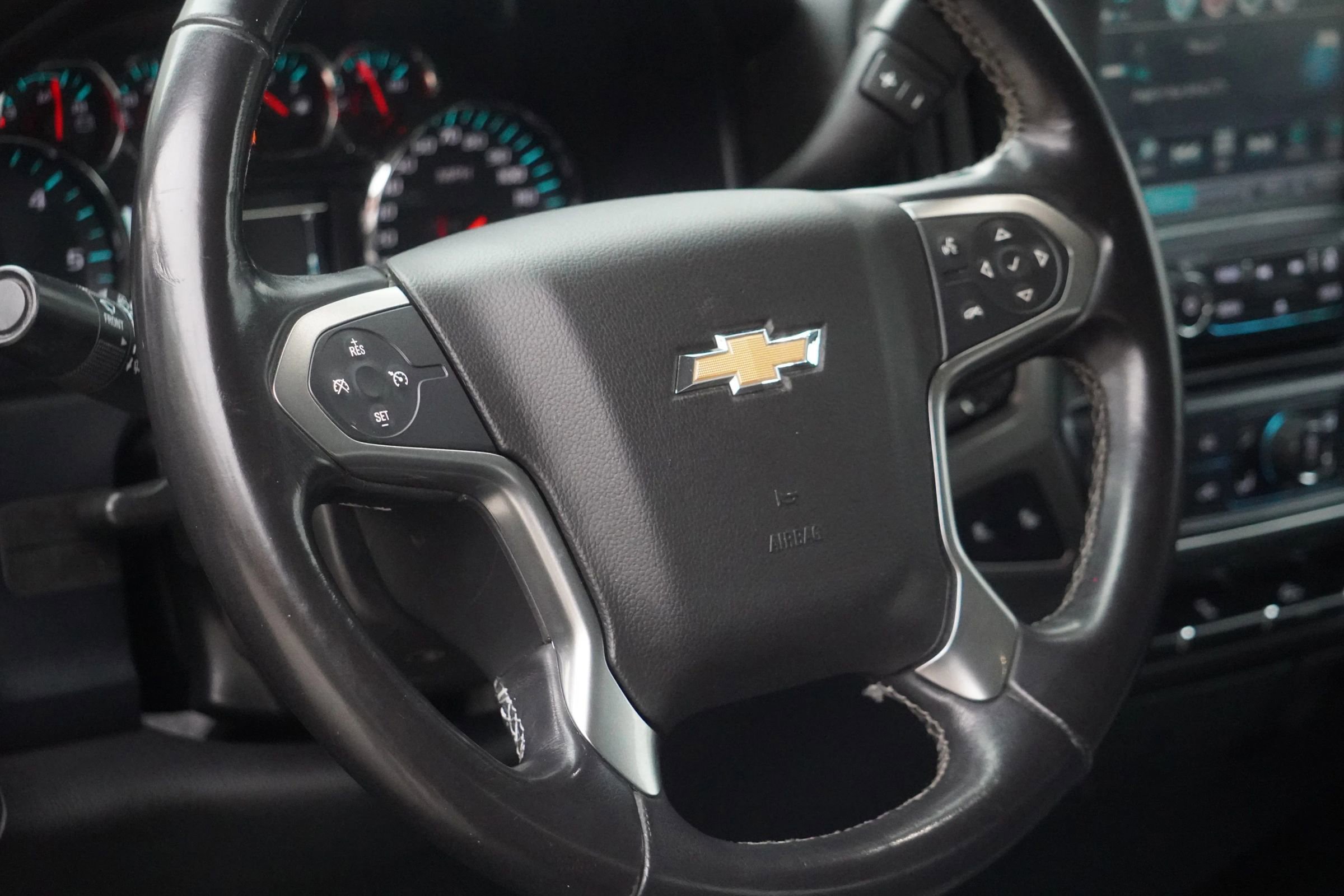 Used 2018 Chevrolet Silverado 1500 LT w/ All Star Edition AWD/4WD image 38