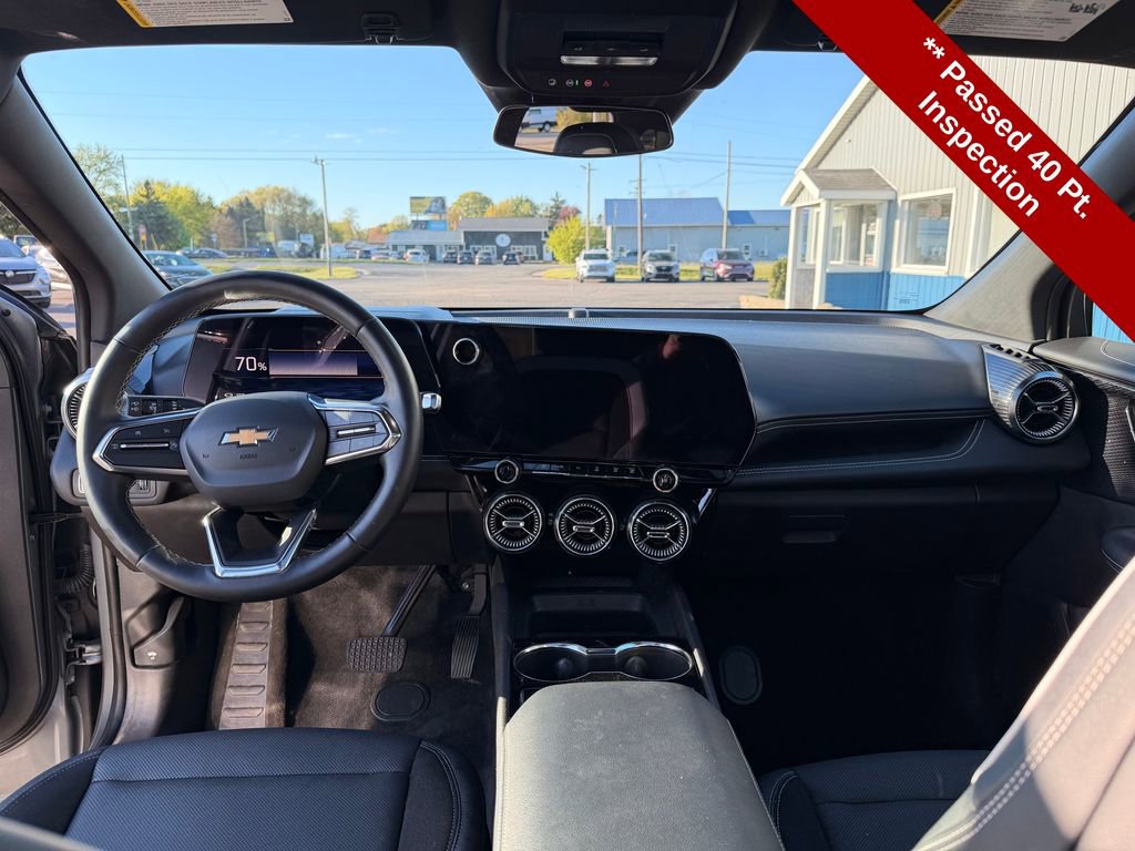 Used 2024 Chevrolet Blazer EV LT AWD/4WD image 17