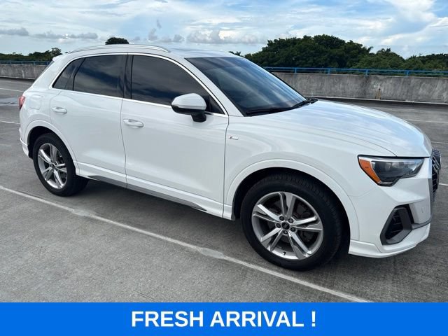 Used 2022 Audi Q3 2.0T Premium w/ Convenience Package AWD/4WD image 16