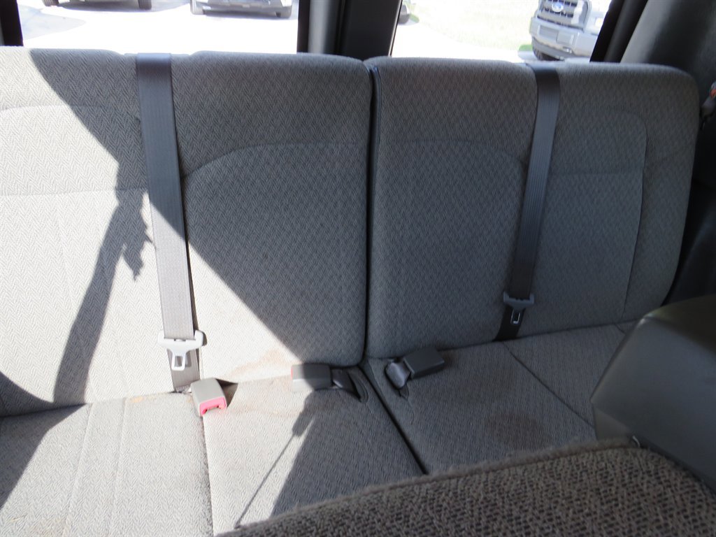 Used 2024 Chevrolet Express 3500 LS w/ Chrome Appearance Package RWD image 20