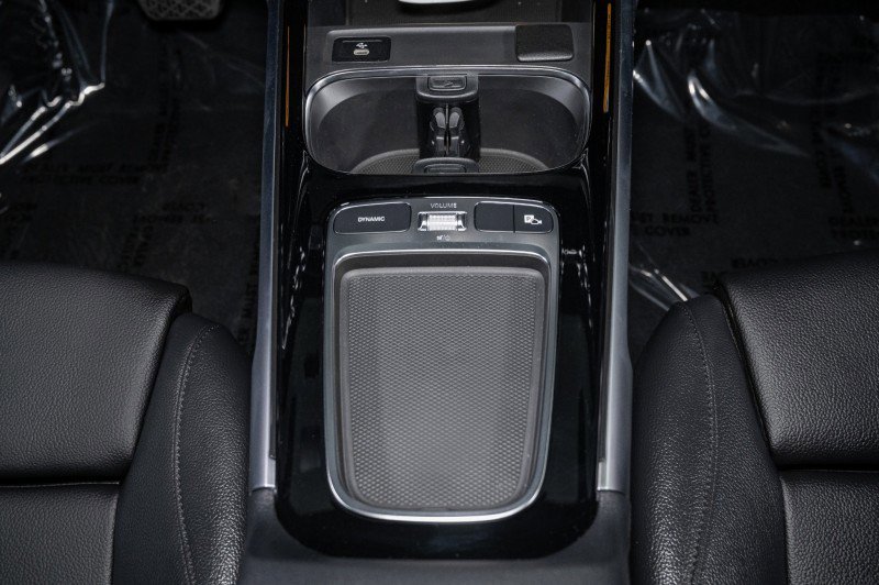 New 2025 Mercedes-Benz GLB 250 image 19